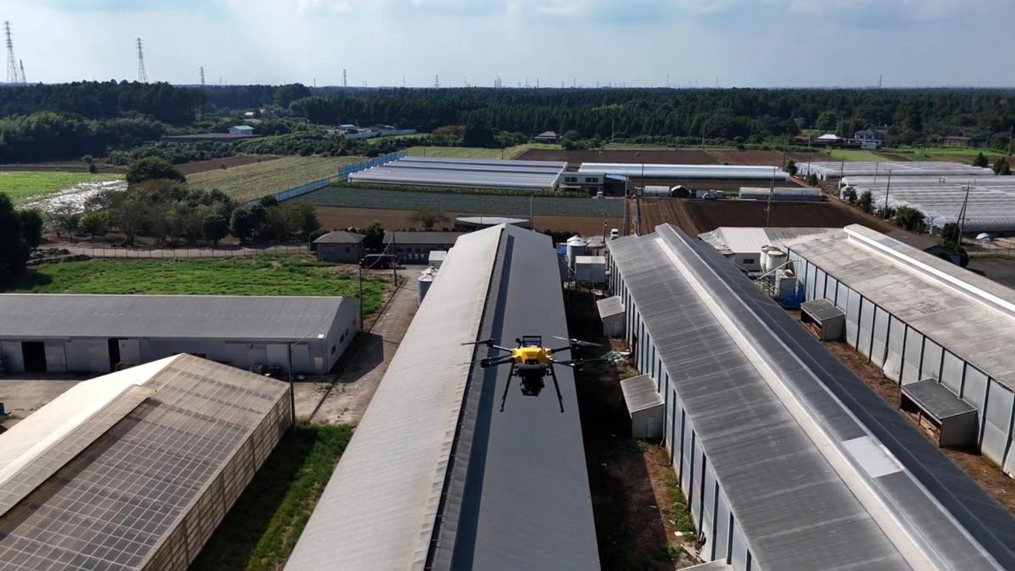 VIDEO | Jaapani põllumehed hakkavad kasutama laseriga droone, et oma kanu kaitsta