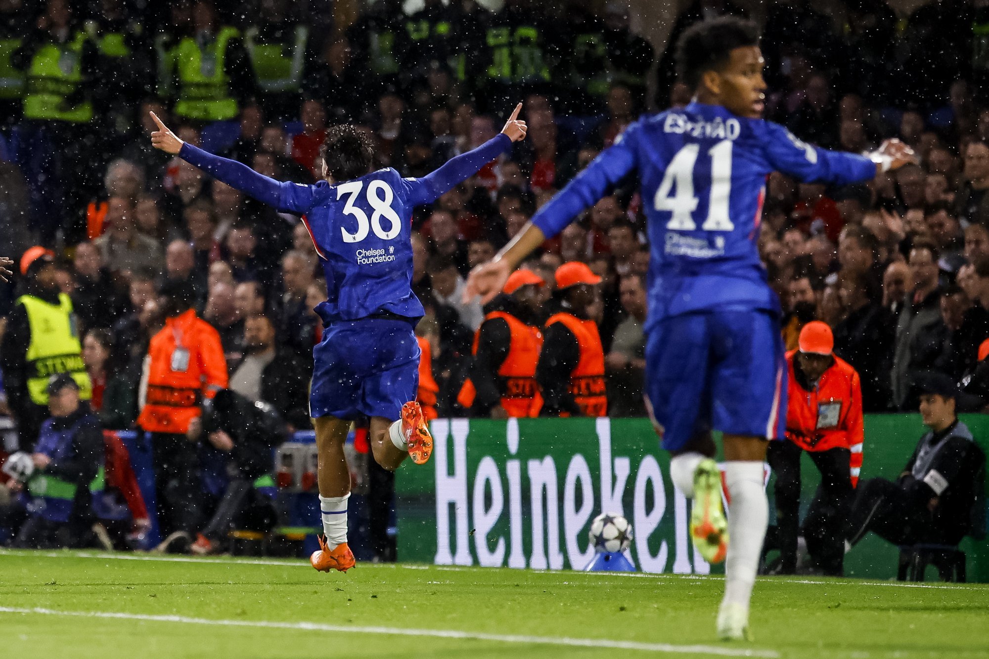 ML-i PÄEVIK | Londoni Chelsea teismelised kirjutavad ajalugu ümber