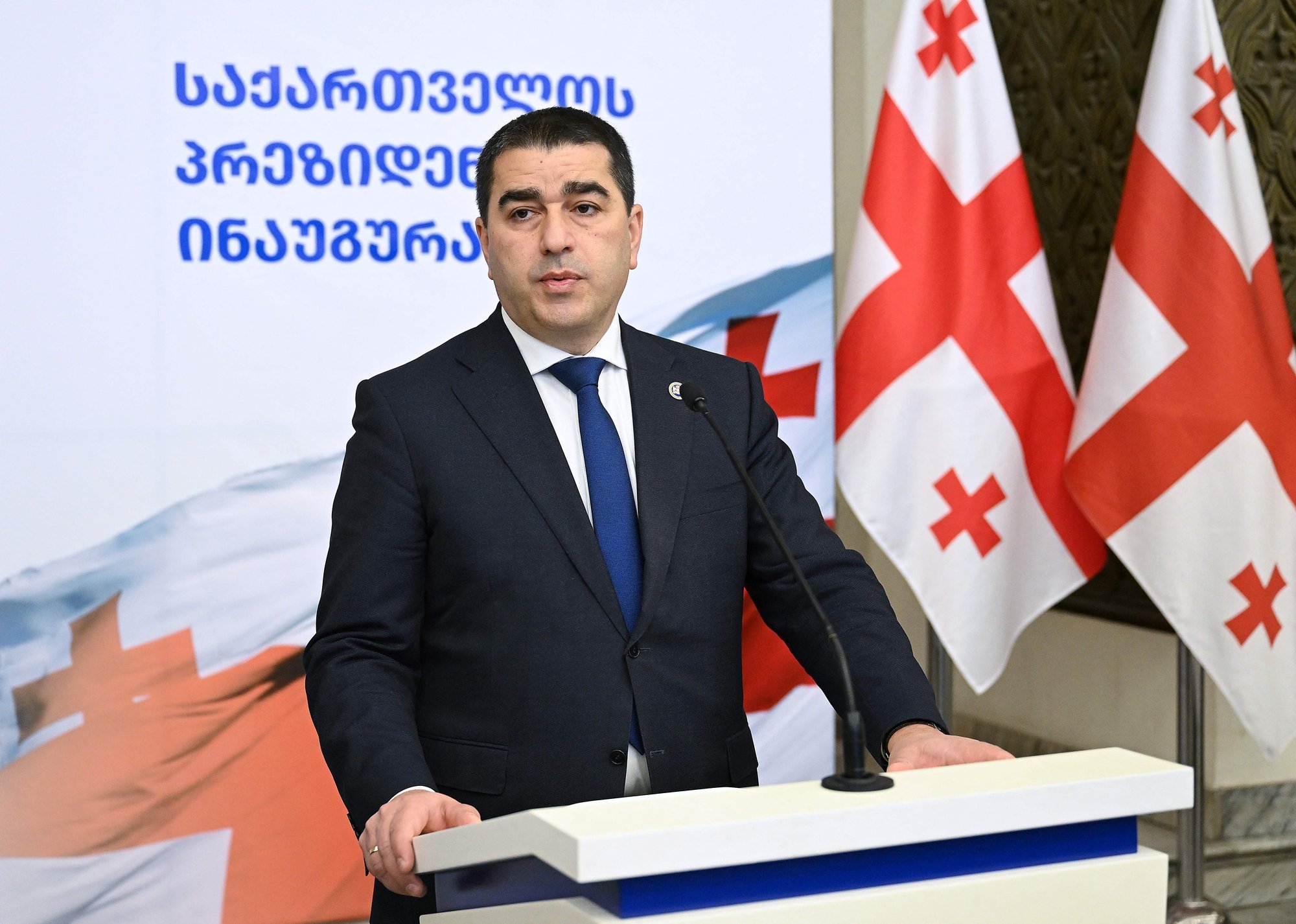 Gruusia võimuerakond taotleb põhiseaduskohtult kolme suurema opositsioonierakonna keelustamist