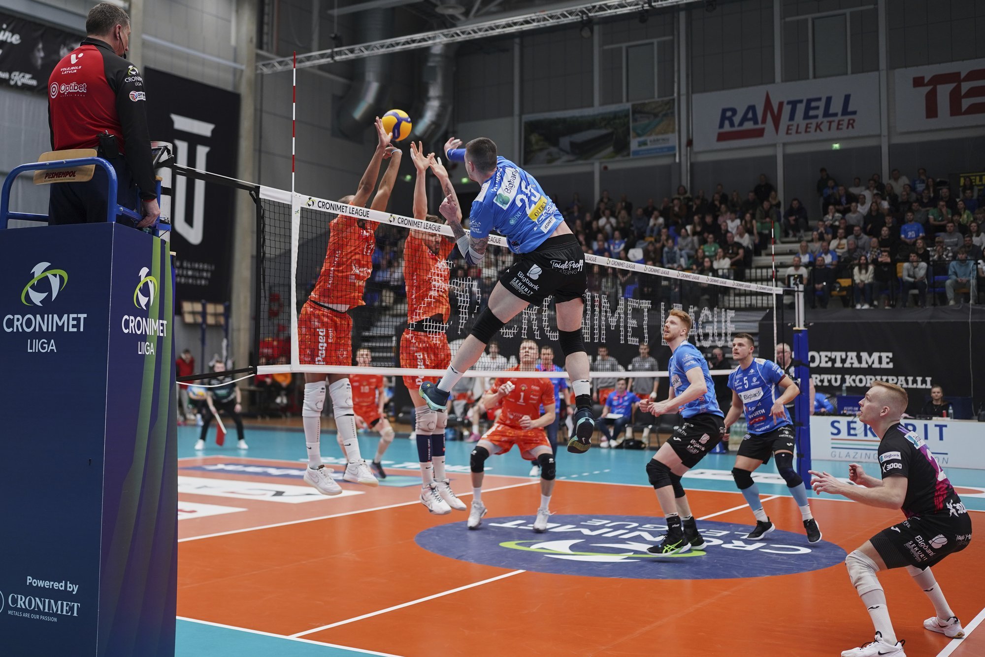 DELFI FOTOD | Tartu Bigbank sai kodus Pärnu VK üle raske, aga magusa võidu