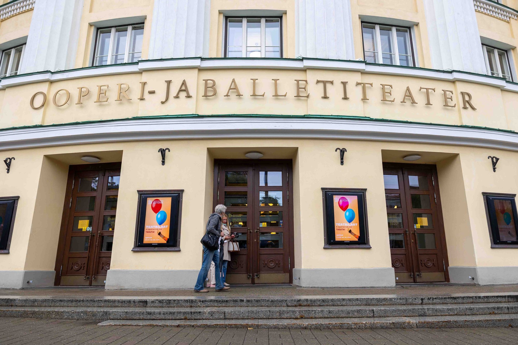 Avalik pöördumine: Estonia artistid saavad vähem palka kui äsja ülikooli lõpetanud algklassiõpetajad