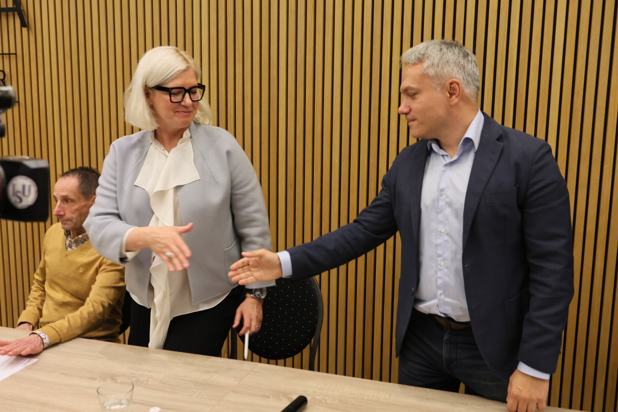 VIDEO ja FOTOD | Pärnus allkirjastati koalitsioonilepe, linnapea on Kristel Voltenberg