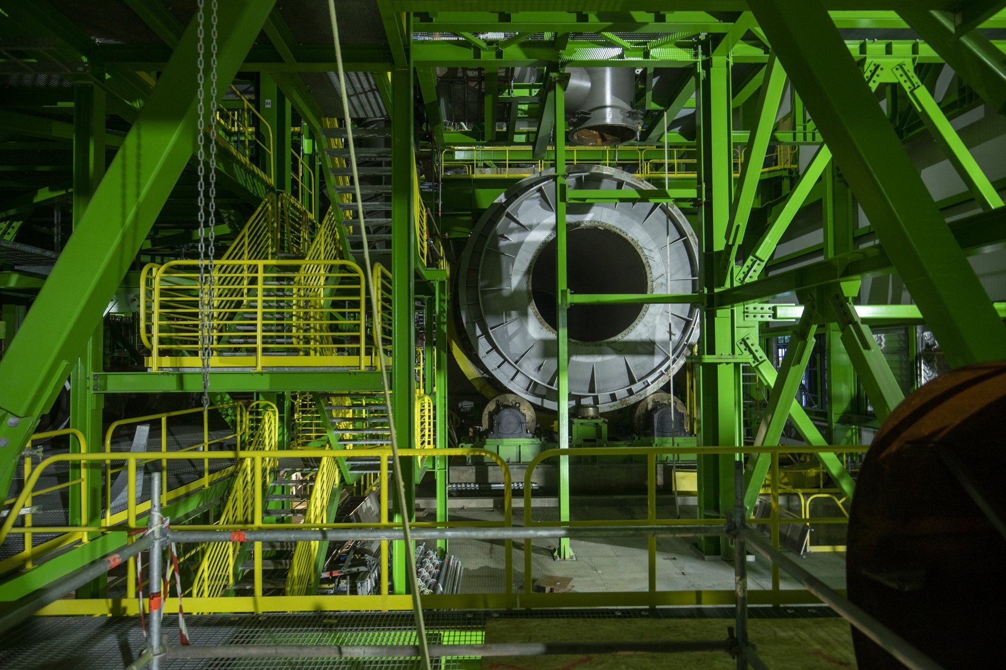 Sadu töökohti loovas Enefiti õlitehases on jõutud oluliste katsetusteni