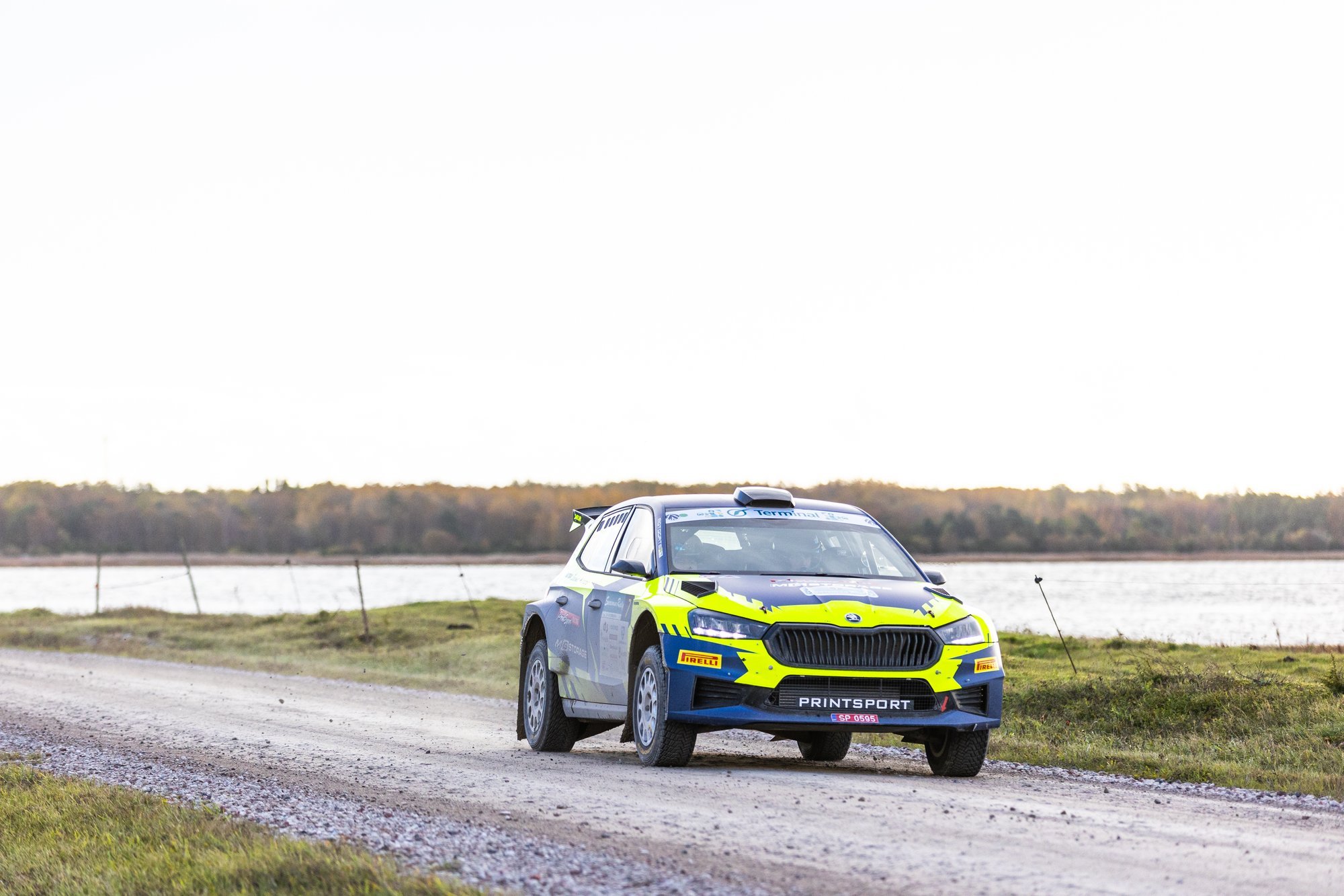 OTSEPILT JA FOTOD | Rehvi lõhkunud Urmo Aava langes Saaremaa rallil suurest mängust. Hoolduspausile läks liidrina Nõgene