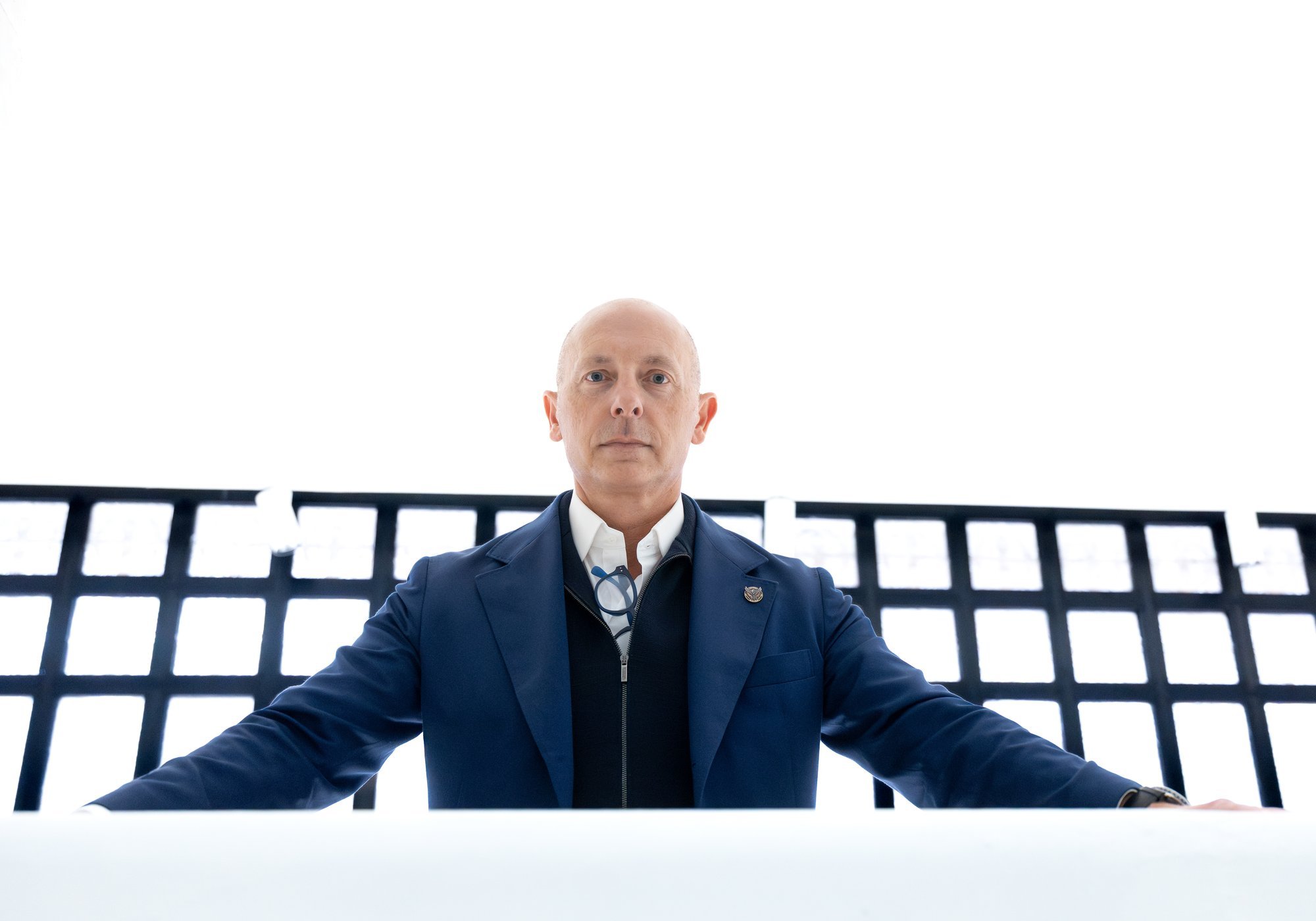 INTERVJUU | Salapäraseks nimetatud ettevõtte kaitsesuuna juht: armastame enda vihkajaid, see näitab, et meil on mõju