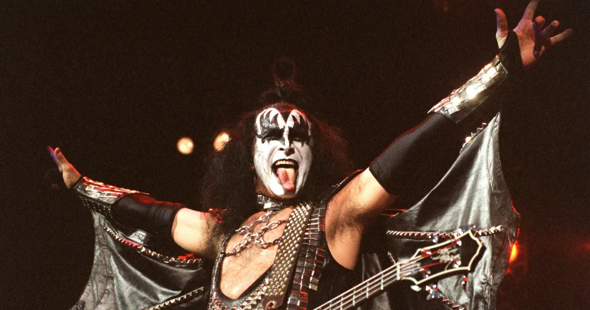 Kissi juhtfiguur Gene Simmons sattus õnnetusse: ma olen väga halb autojuht