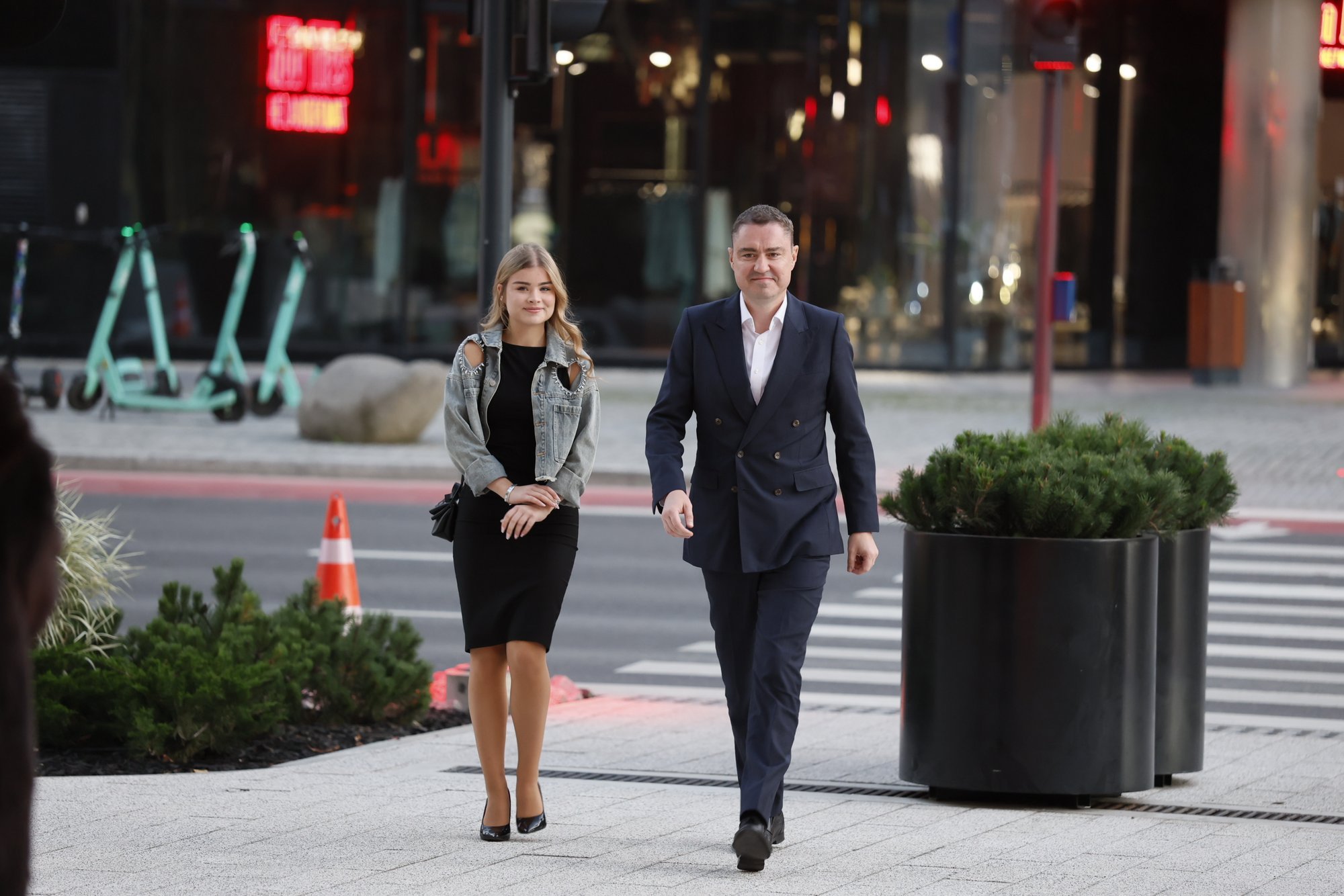 OTSEFOTOD | Uhke maja ja veel uhkemad külalised! Tallinna kesklinnas asuv Golden Gate avatakse suure peoga