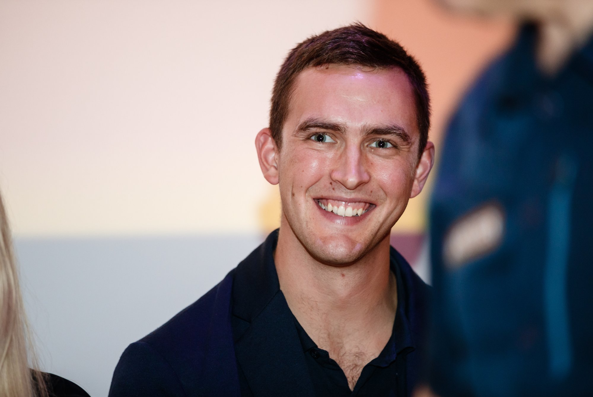 FOTOD | Pulmad ja perelisa! „Armastuse maleva“ Jaan on leidnud armuõnne eksootilise kaunitariga