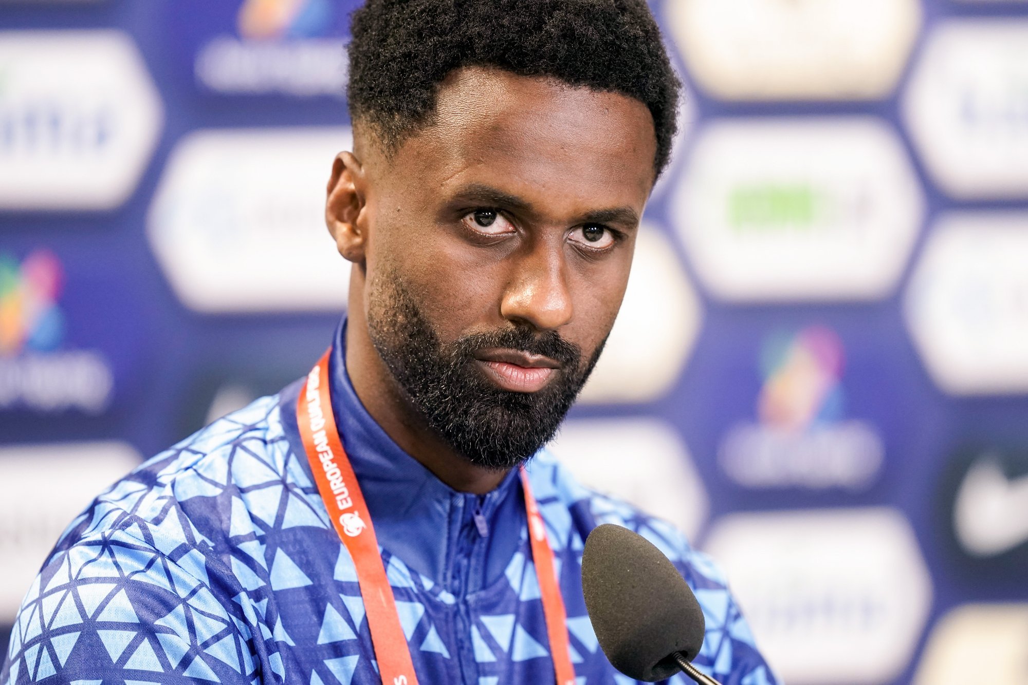 Eesti politsei huviorbiidis olnud Iisraeli jalgpallikoondise kapten Norra ajakirjanikele: tunnen end valitsuse poliitikuna