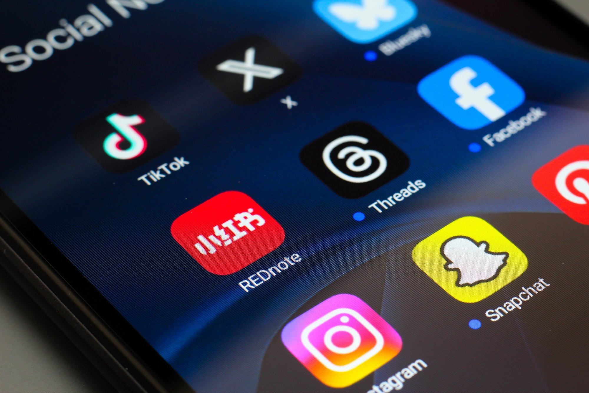 Ulatuslik internetikatkestus häirib üle maailma populaarseid rakendusi ja veebiteenuseid