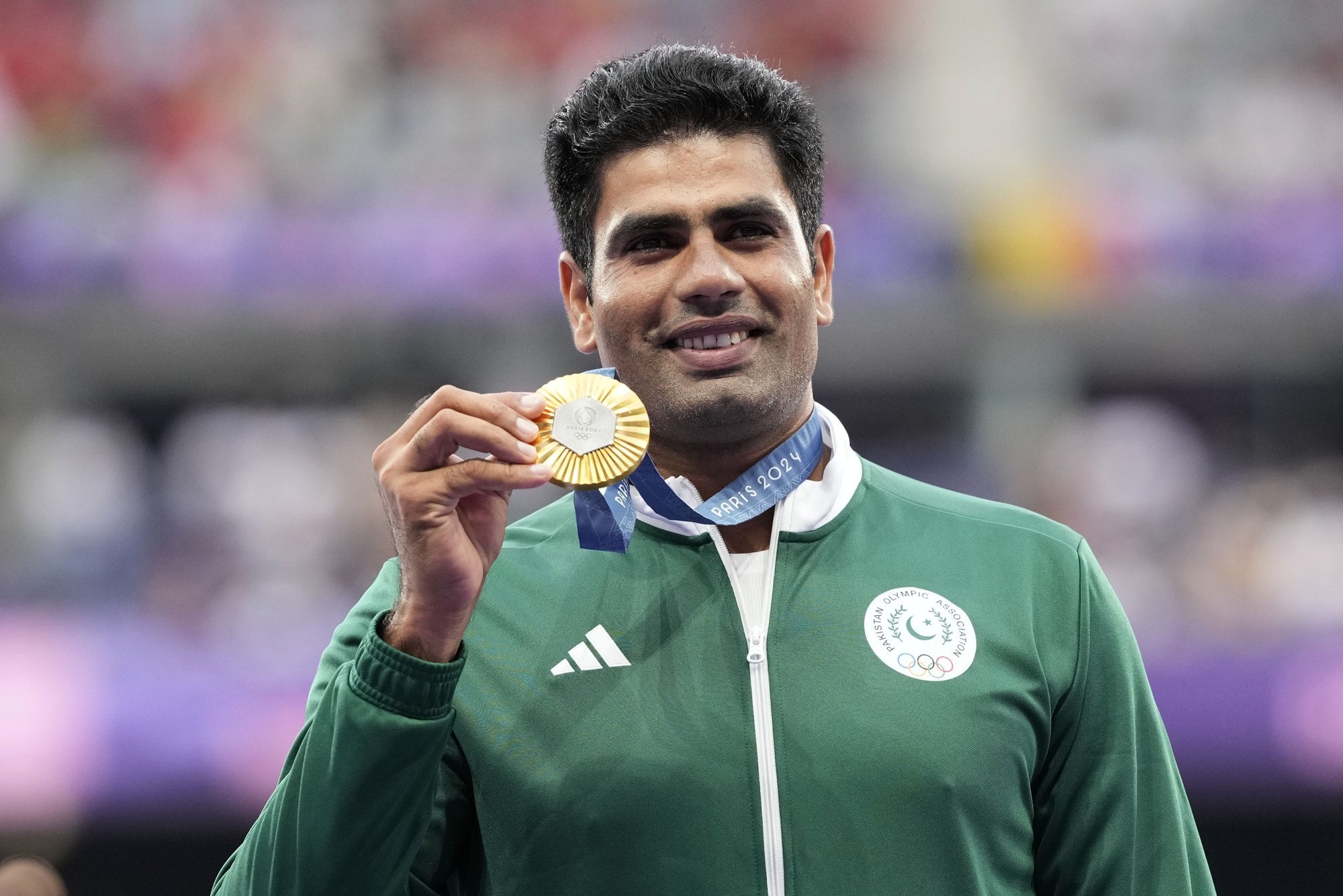 Pariisi olümpiavõitja treenerile määrati eluaegne spordis tegutsemise keeld