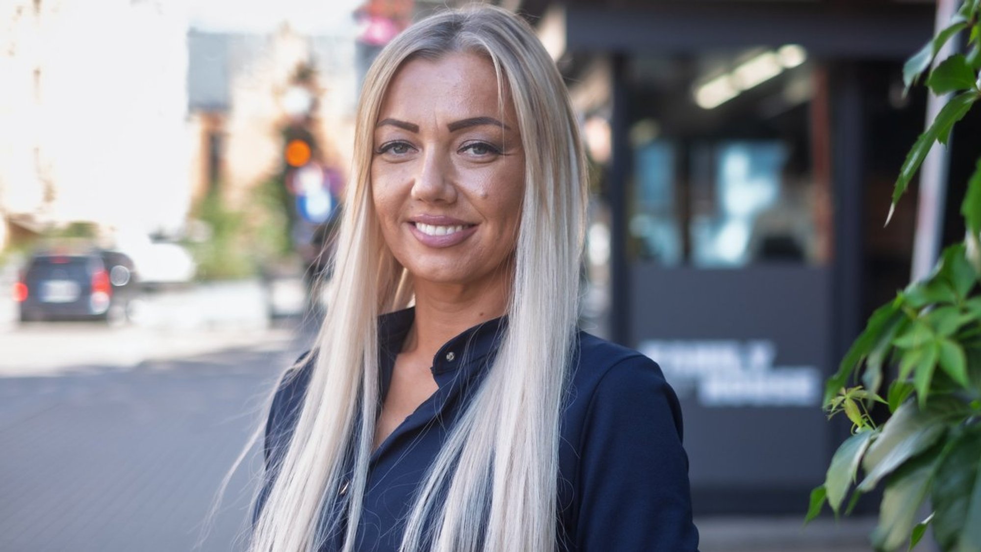 „Hommikul läksin pohmelliga poodi, ostsin pudeli õlut ja sõitsin tööle.“ Eduka naise allakäik ja tuhast tõusmine