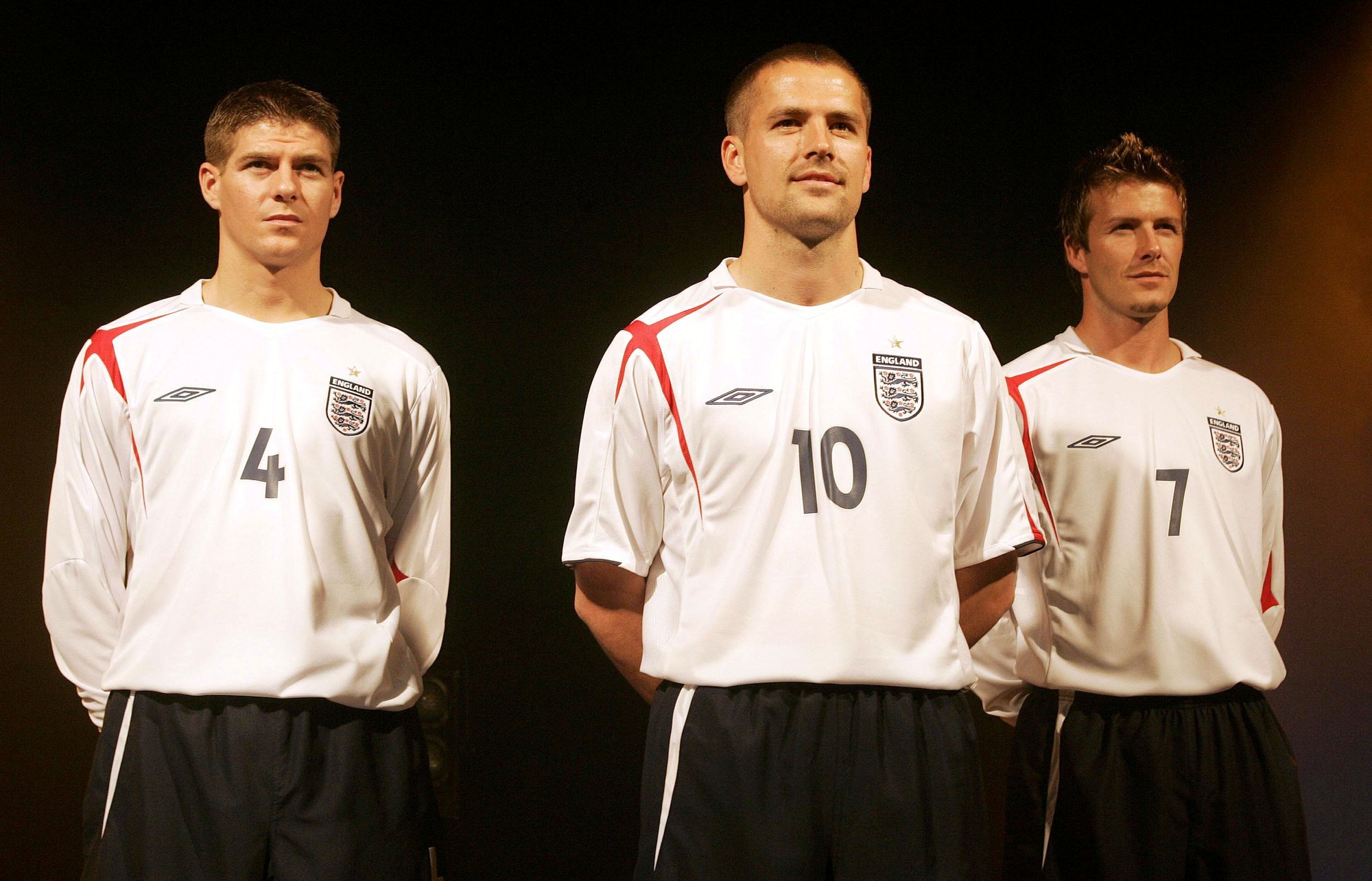 Gerrard vihkas Inglismaa eest mängimist: meie koondis koosnes isekatest luuseritest