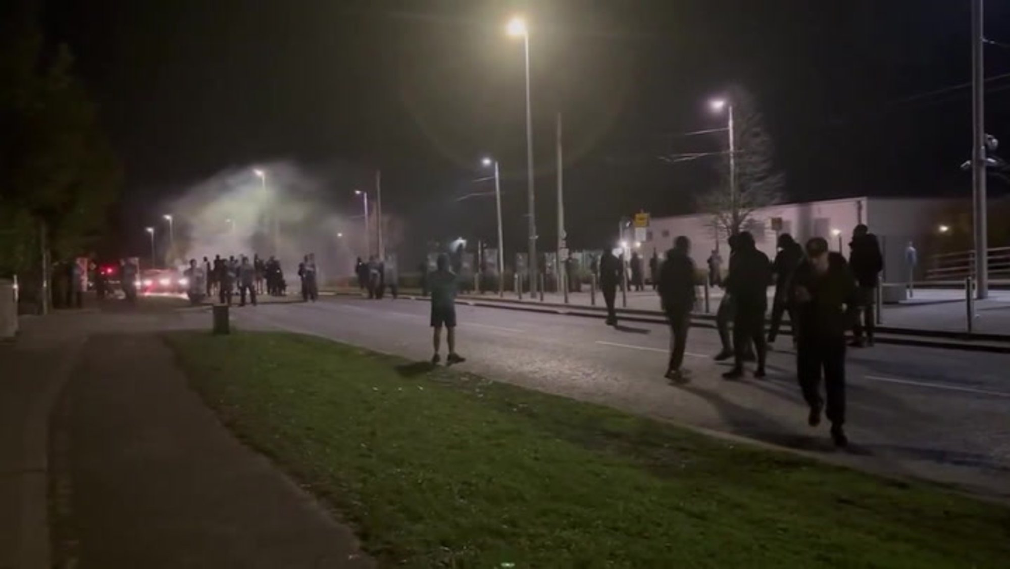 VIDEO | Dublinis toimusid kolmandat õhtut rahutused varjupaigataotlejate majutuspaiga juures