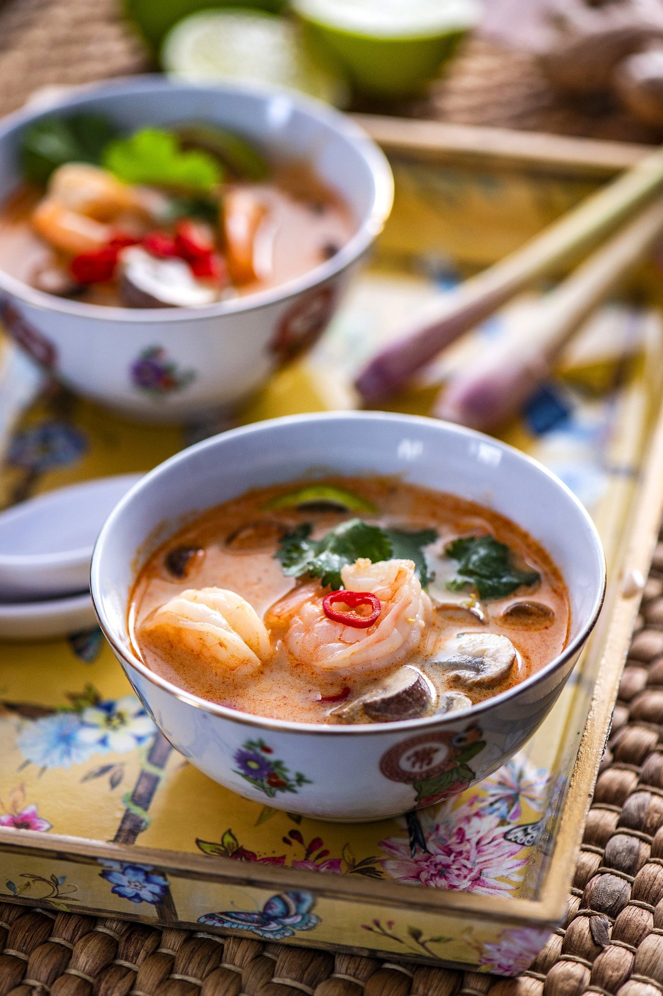 Värskendavalt hapukas, samas mõnusalt soojendav sügisesupp: Tom yum ehk vürtsikas krevetisupp