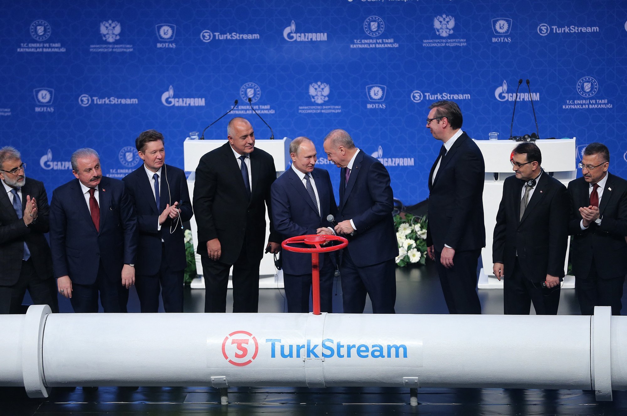 Bulgaaria ajakirjanik selgitas Delfile, miks tahetakse just seal anda Putinile ülelennuvõimalus