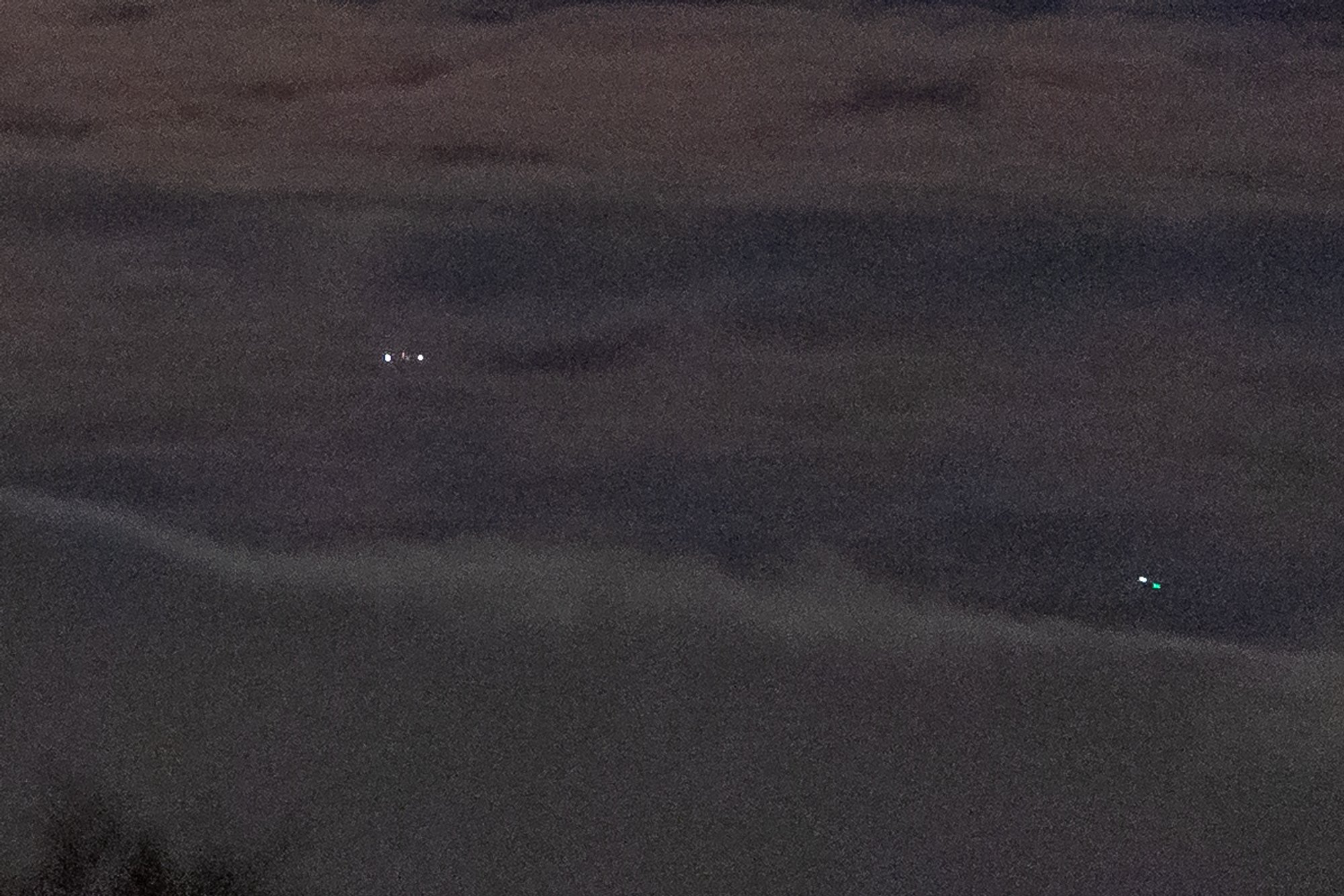 VIDEO ja FOTOD | Tallinna kohal lendasid hilisõhtul hävitajad. Kaitsevägi: muretsemiseks pole põhjust