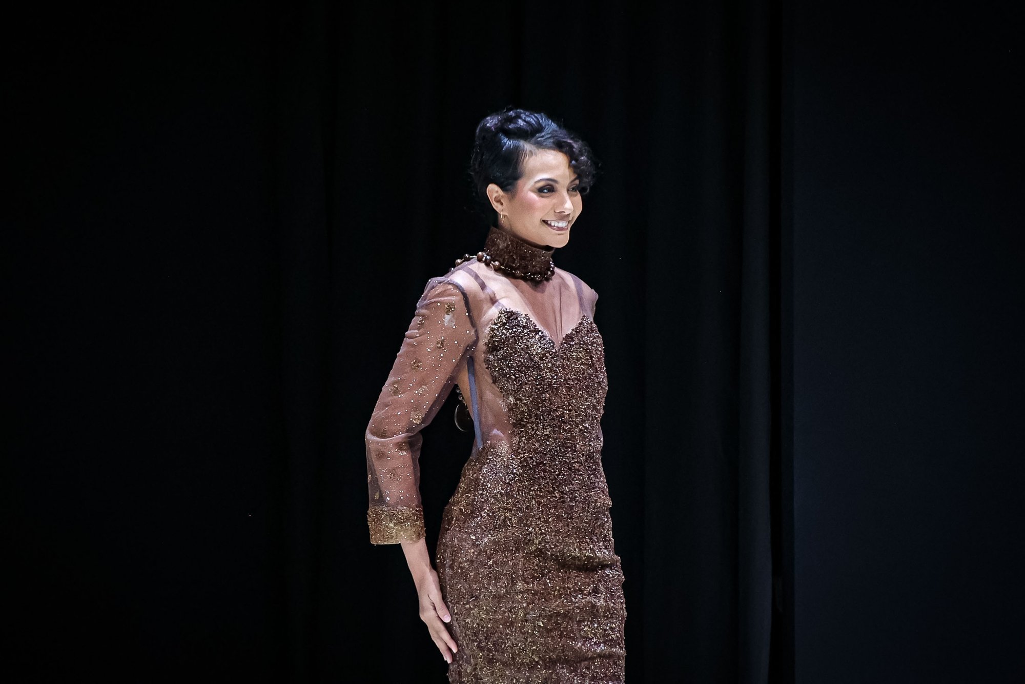 Imetlusväärne! Endine miss ajas oma pea rinnavähiga võitlevate naiste toetuseks kiilaks