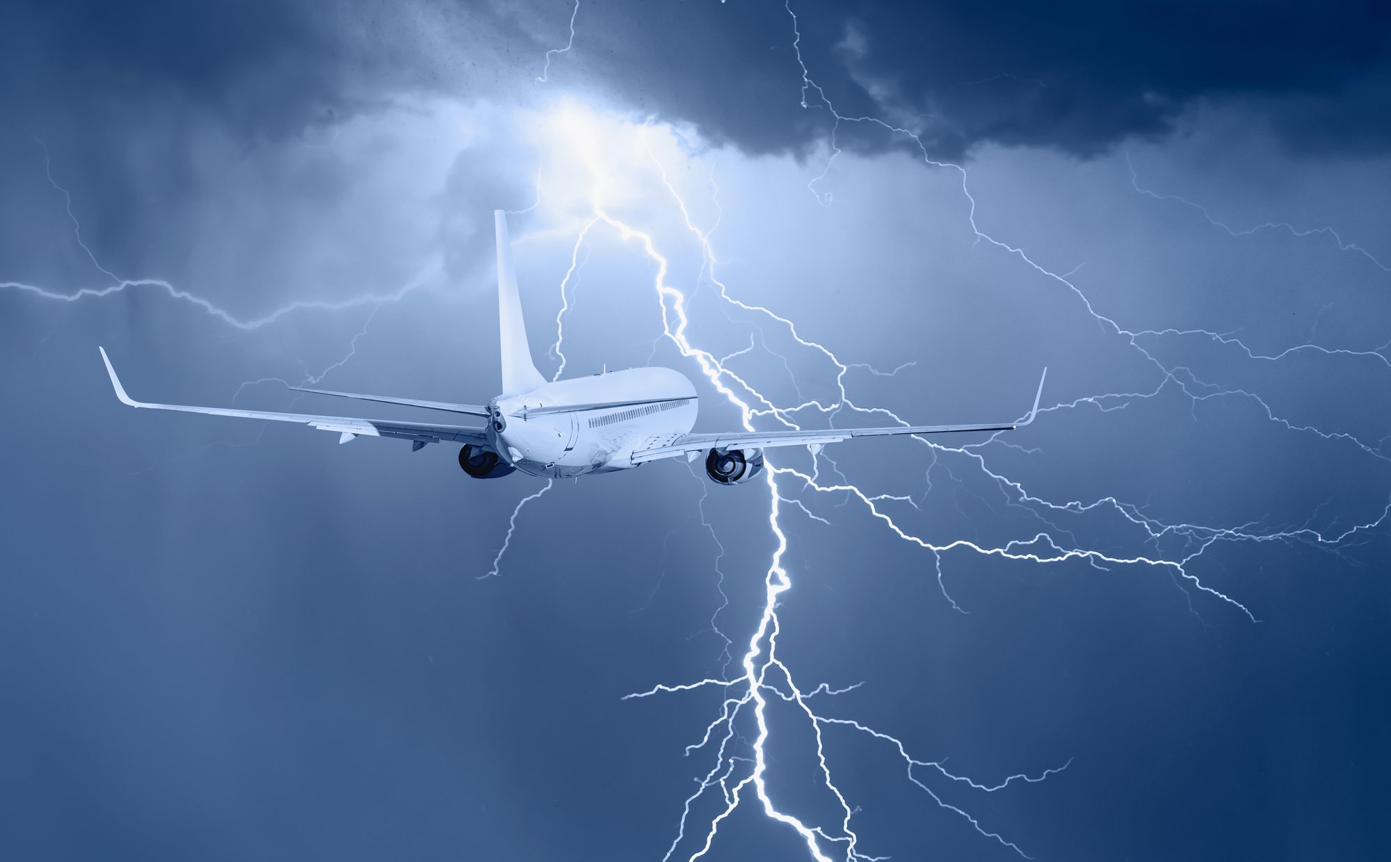 Vandeadvokaat: piksetabamus ei vabasta lennufirmat hüvitise maksmise kohustusest automaatselt