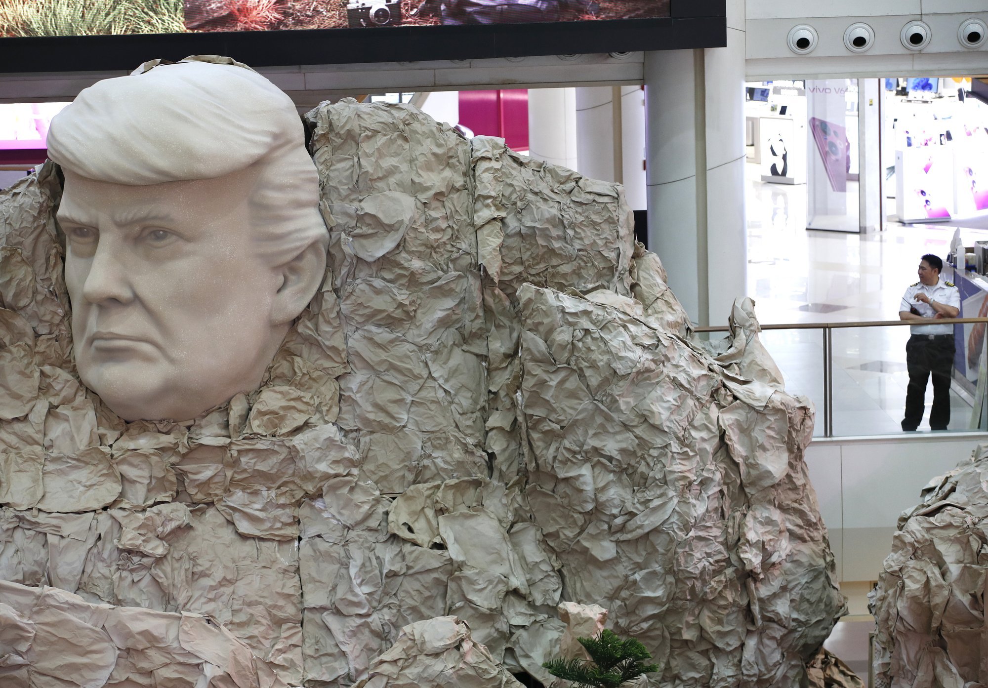 SÕJARAPORT | Teet Kalmus: loodeti, et Trump õppis esimesest läbikukkumisest ja Putin sama võtet kasutada ei saa. Elu näitas, et sai küll