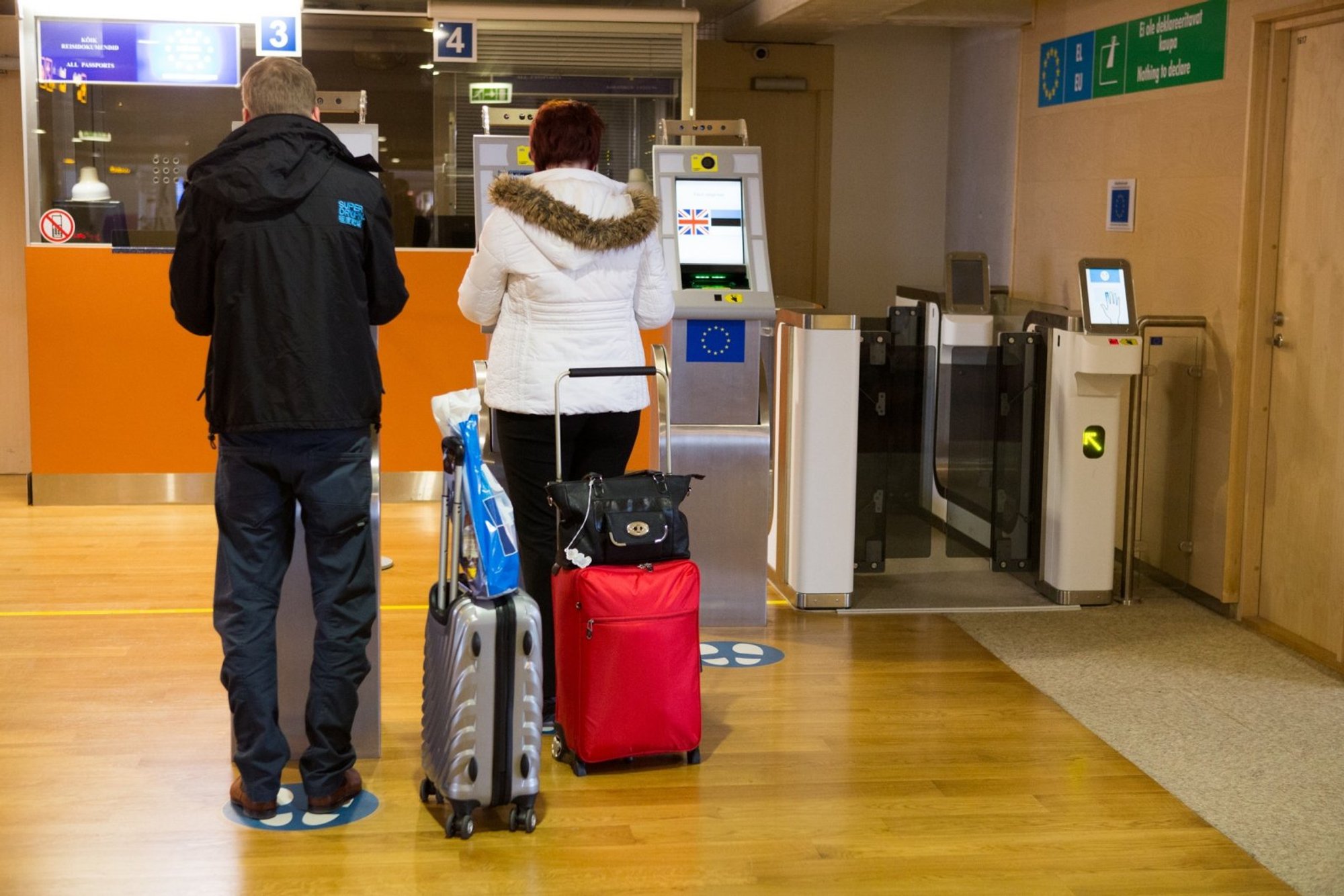 Uue piirikontrolli infosüsteemi kasutuselevõtt on läinud plaanipäraselt, tavapärasest pikemaid järjekordi pole