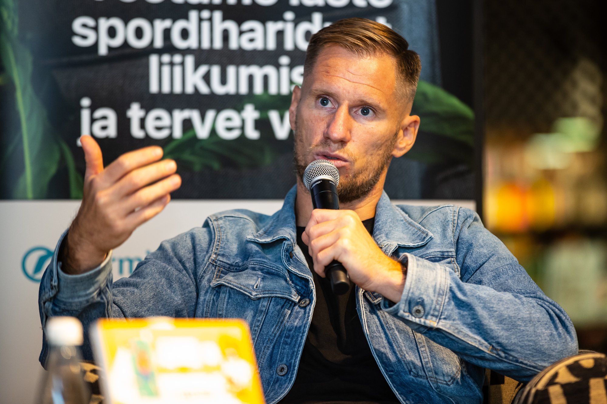 Tarmo Kink Eesti jalgpallikoondisest: vaatan mängu ja lootust pole. Kui Henni kohal oleks praegu Häberli, sooviksime vahetust