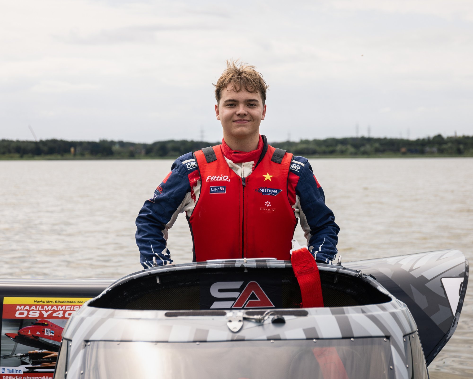 Stefan Arand naaseb Hiina, kust tal on sünged mälestused. Stardikurv lõppes ränga õhulennuga