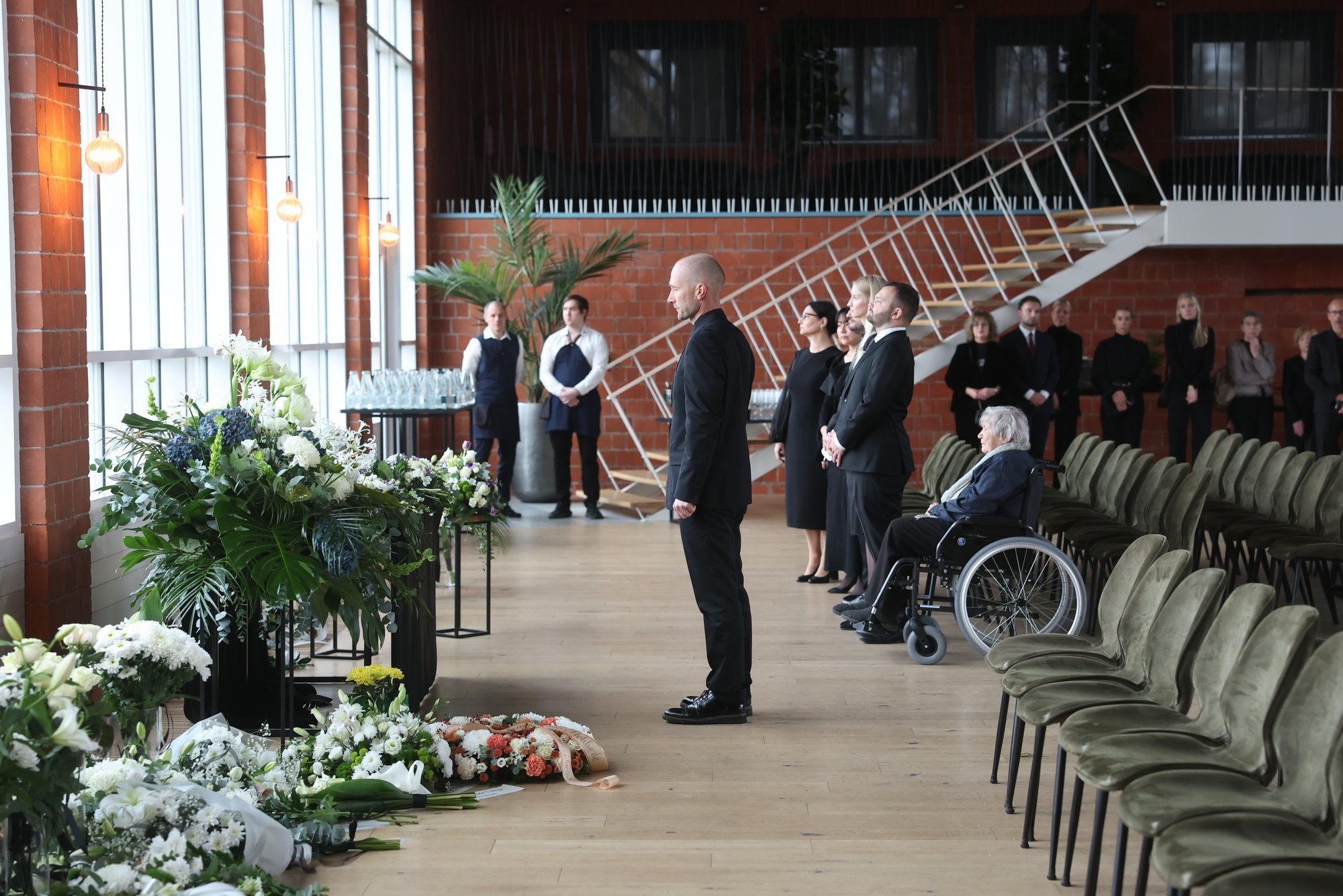 FOTOD | Eesti nüüdisaegse panganduse suurkuju Heldur Meerits saadetakse viimsele teekonnale