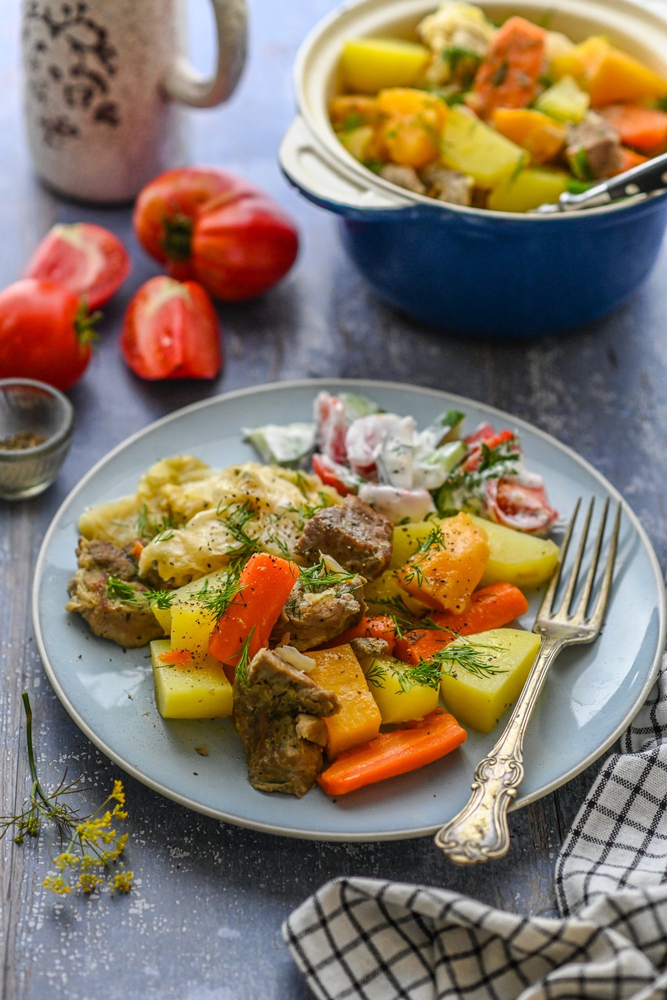 KLASSIKA | Soodne kodutoit, mis ei vea iial alt: vana kooli ühepajatoit sealiha ja kapsaga