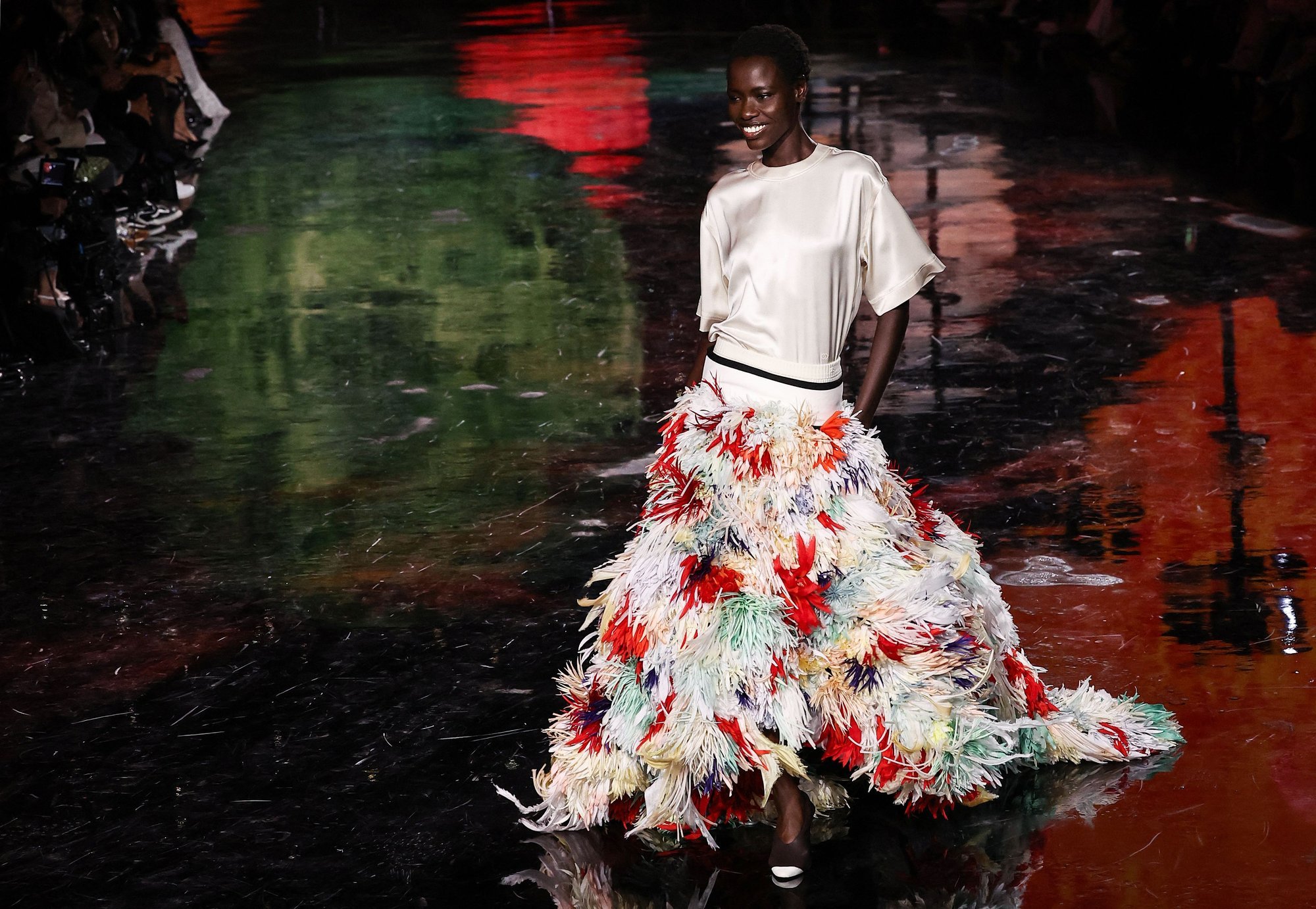 SUUR ÜLEVAADE | Chanel tegi ajalugu! Moemaja uus disainer Matthieu Blazy näitas oma esimest kollektsiooni