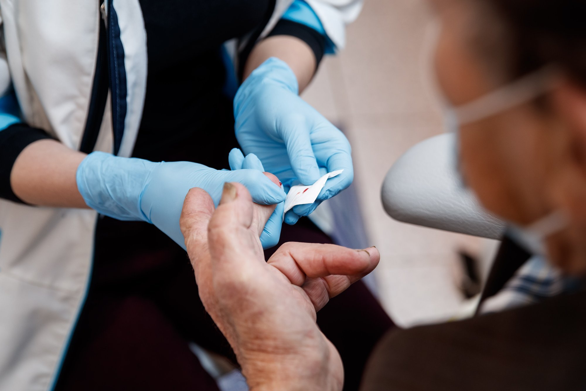 Tervishoiutöötajate palk kasvas. Siiski on jätkuvalt neid, kelle palk jääb alla kehtestatud miinimumi