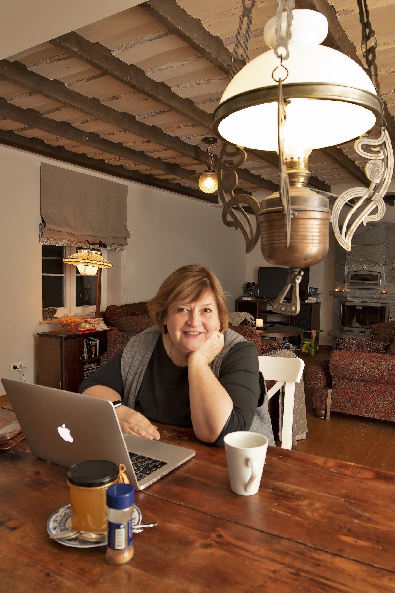 Sünnipäevalaps Tiina Lokk meenutab noorust vanemate talus: olin sigadele väga tänulik!