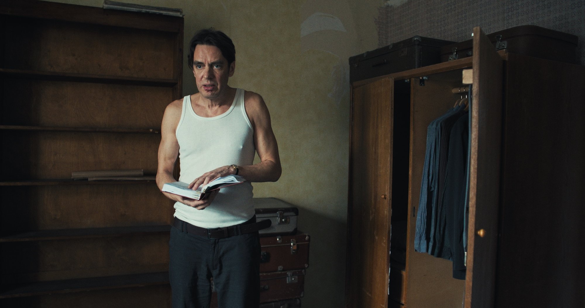 ARVUSTUS | Minu pere ja muud spioonid. „Ühemõõtmeline mees“ mängib väga head kaardid maha