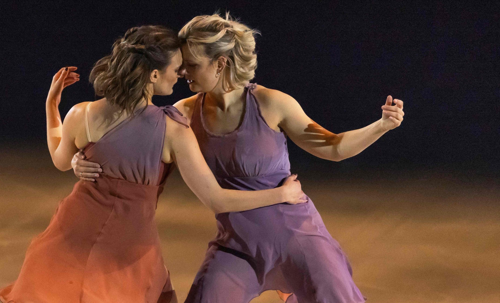 Maailm muutub. Soome lubab jäätantsus võistlema samast soost paarid. Eesti iluuisutreener: ma ei aktsepteeri samasoolisi paare, aga arvan, et see ongi meie tulevik