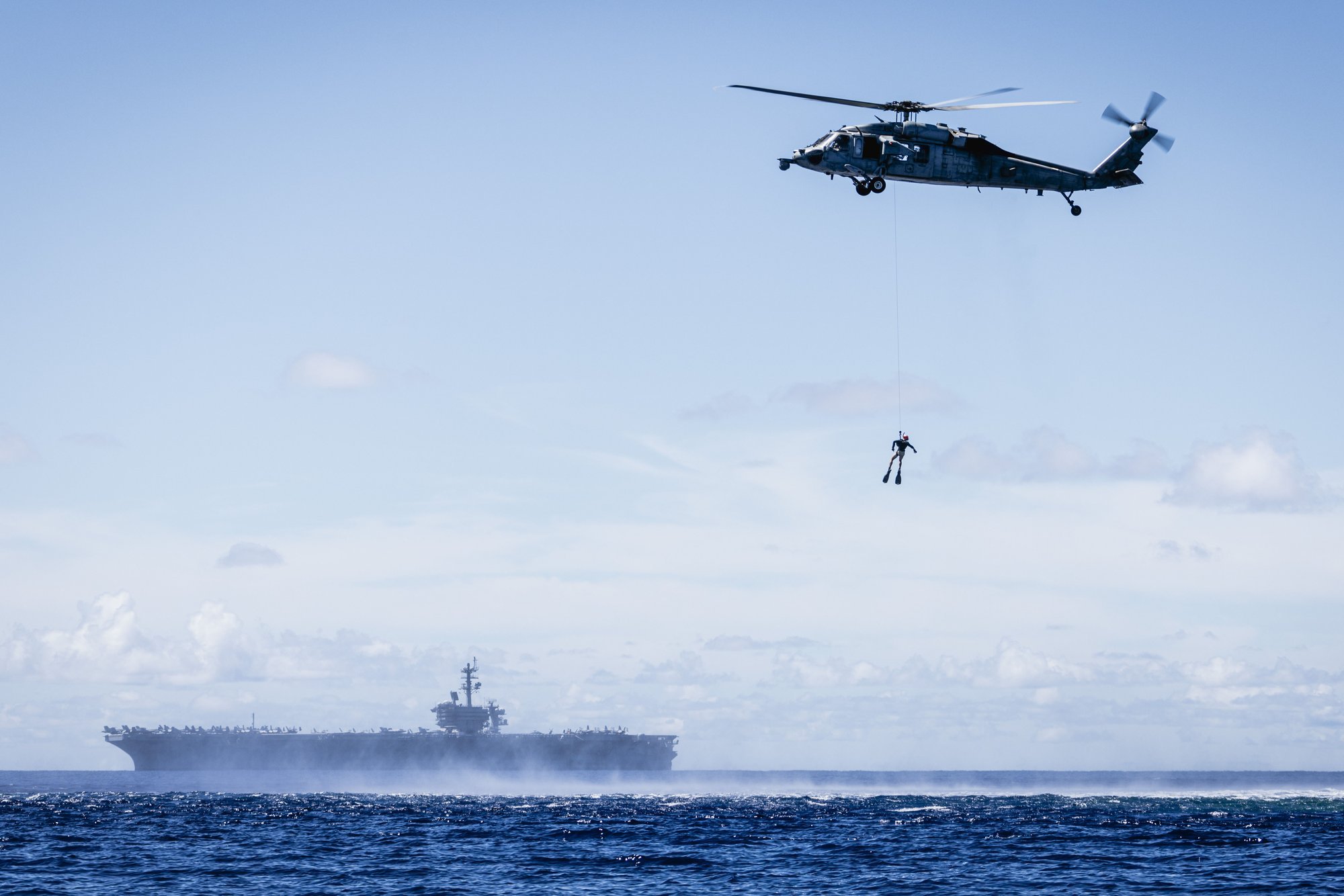 USA teatas taas narkolaeva hävitamisest ja vabastab ellujäänud. Colombia süüdistab USA-d mõrvas