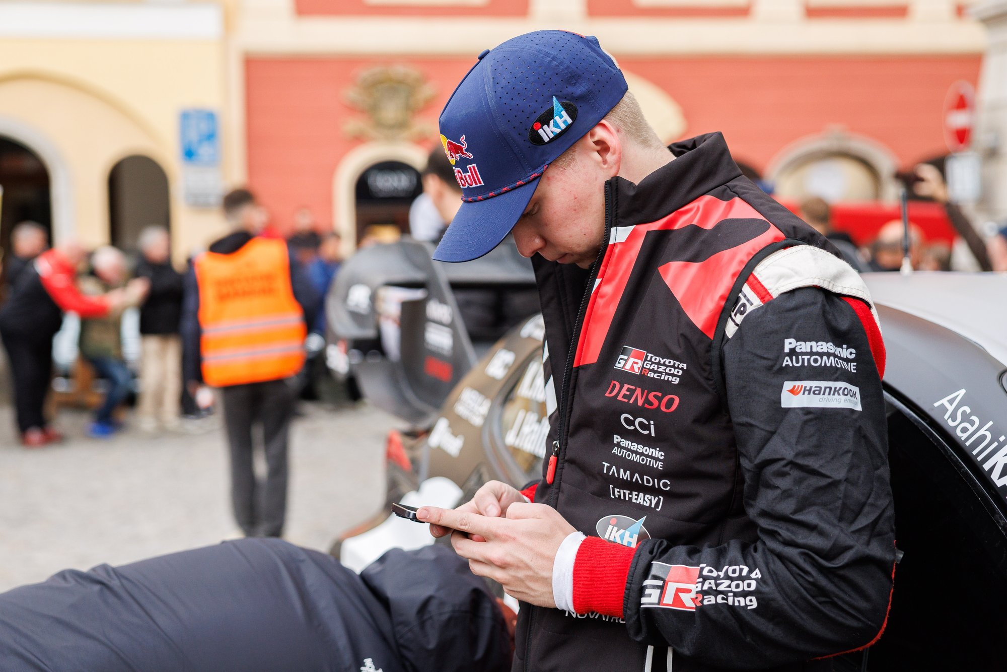 Rovanperä alustab ilmselt vormelikarjääri eksootilises kohas