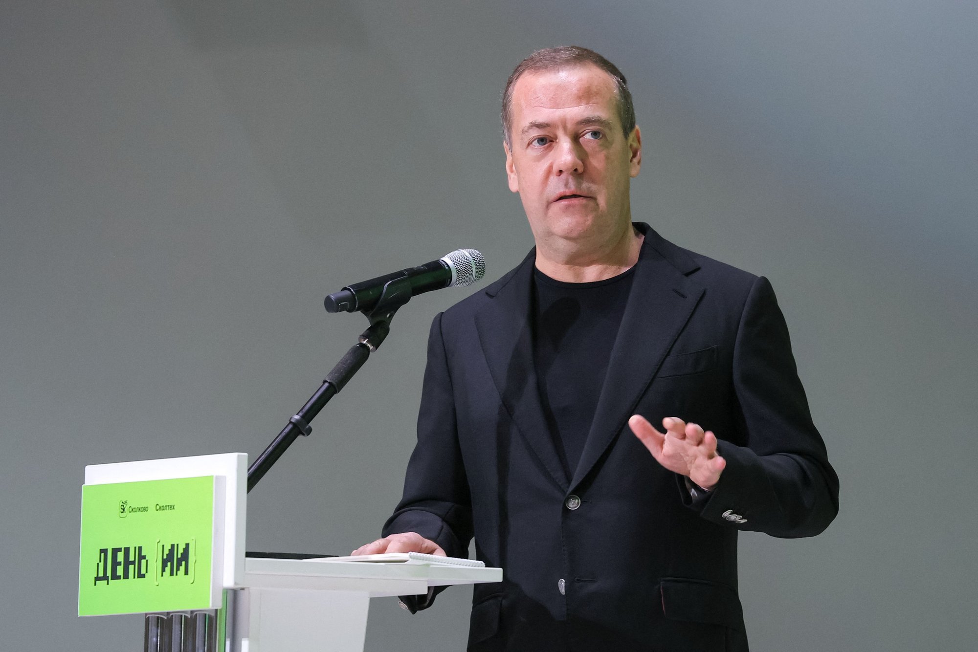 Medvedev ähvardas „tähe ja triibu onukest“ Tomahawkide asjus