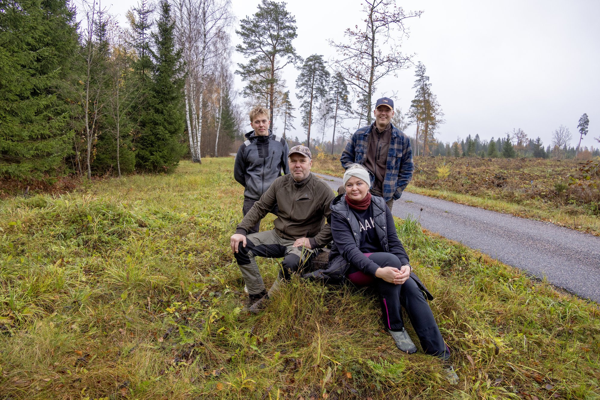 Perefirma majandab metsa puude istutamisest mööbli valmistamiseni