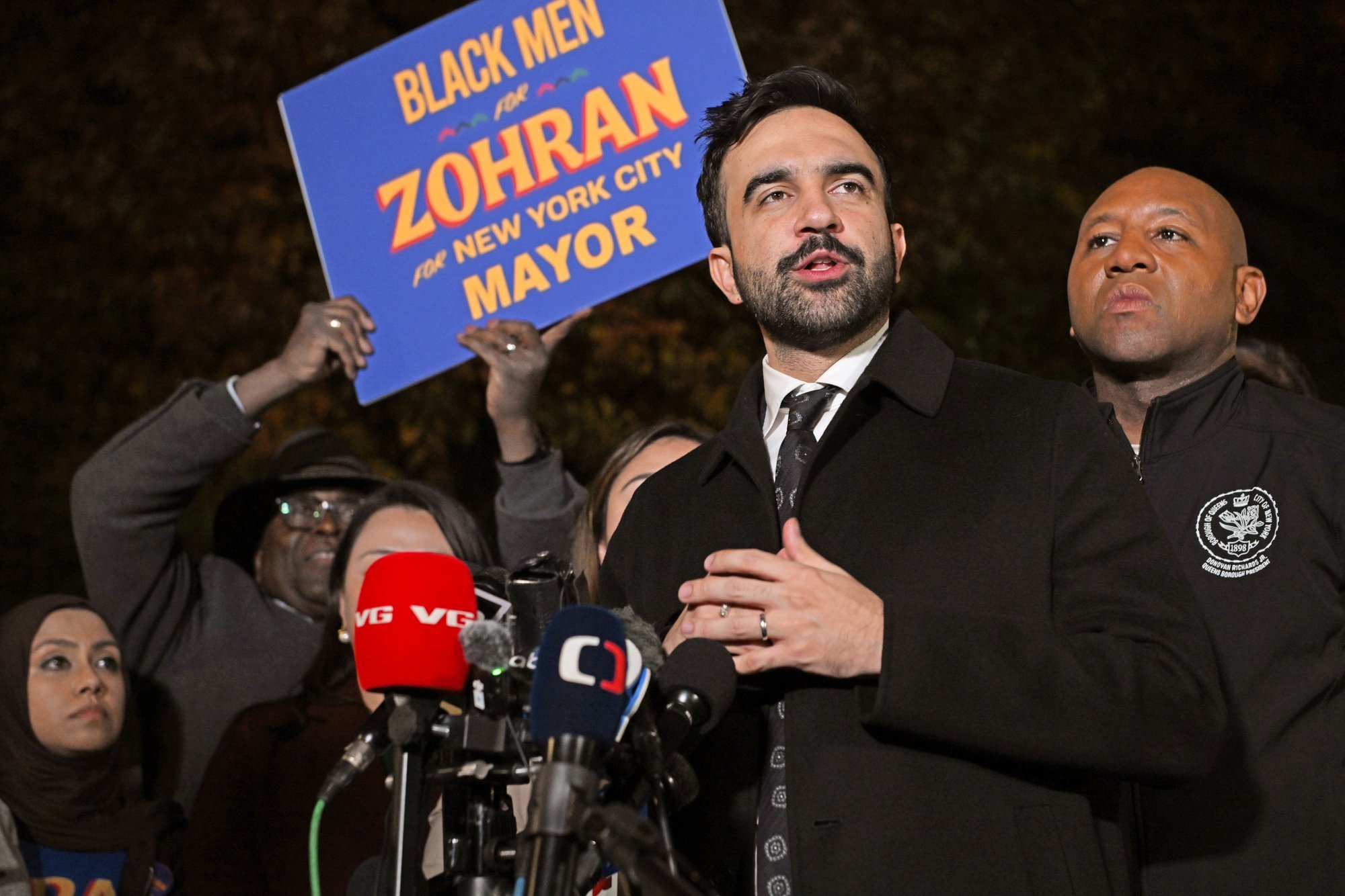 Trump ähvardas New Yorgi föderaalrahata jätta, kui linnapea valimised võidab „kommunist“ Mamdani