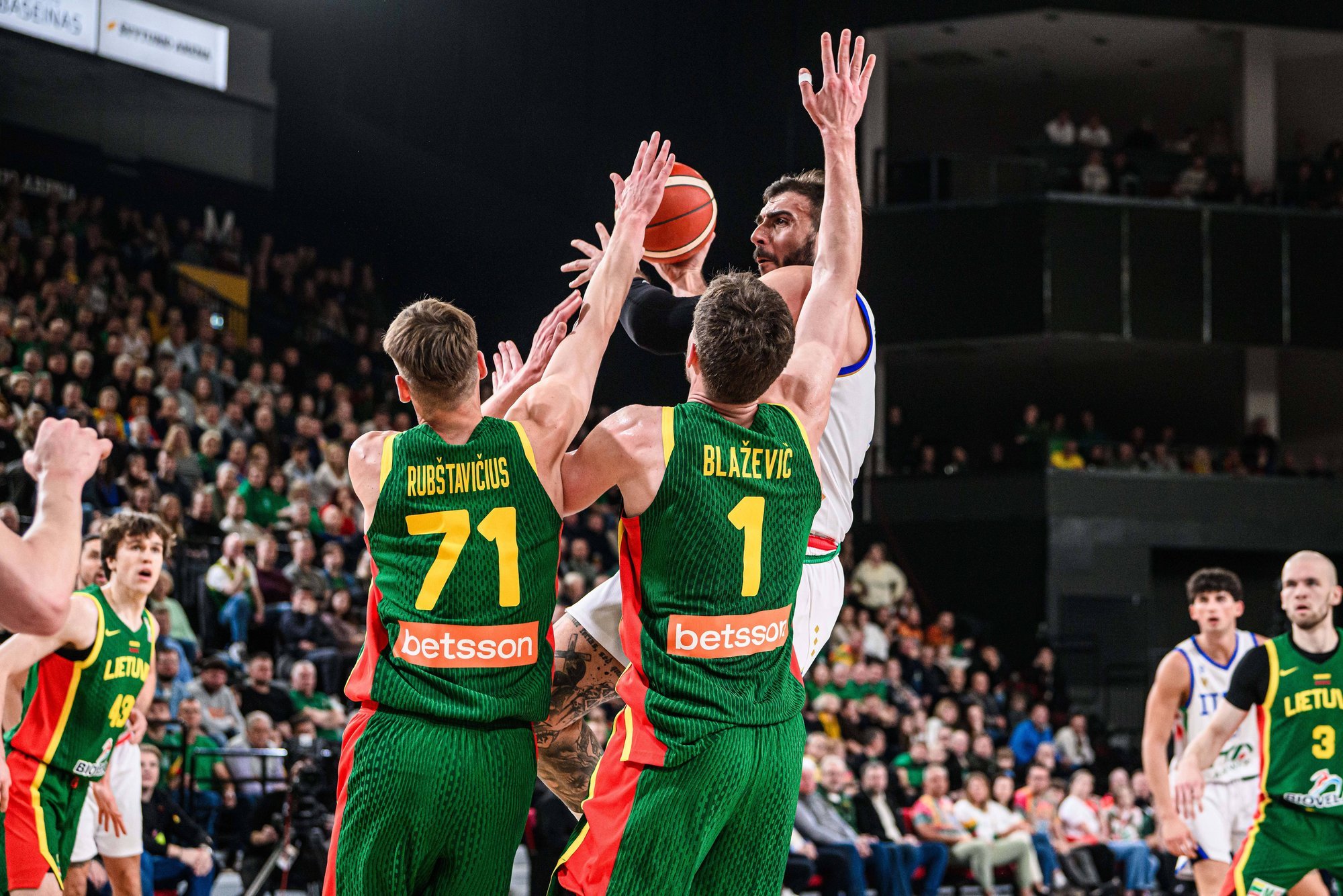 VIDEO | Leedu korvpallikoondis kaotas MM-valiksarjas dramaatilisel moel Itaaliale