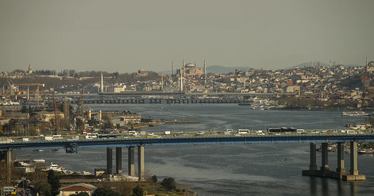 Istanbuli hotell evakueeriti mürgistuskahtlusega turistide surma tõttu