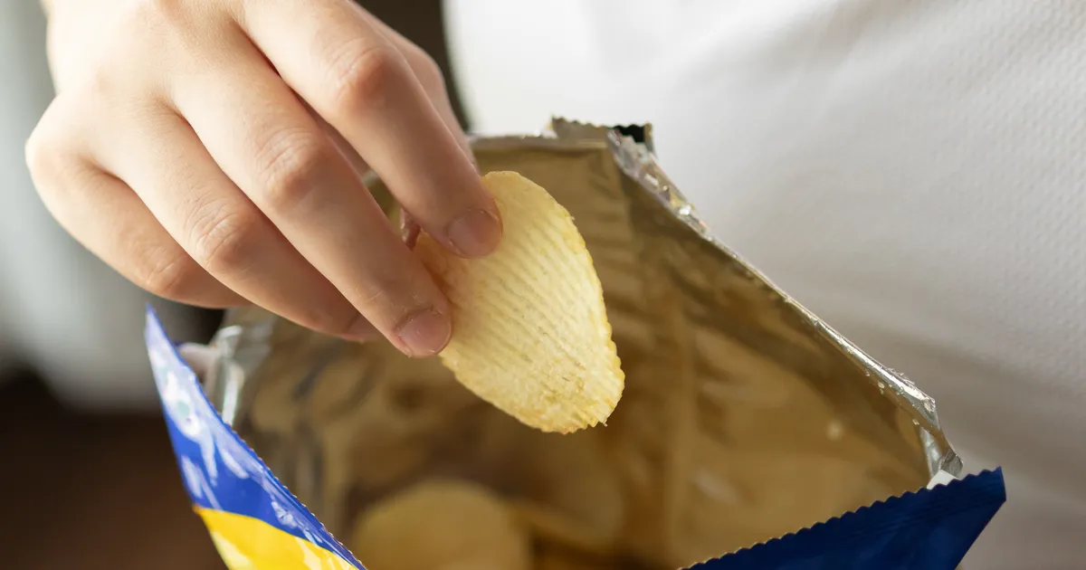 KRÕMPS! ⟩ Seakamarakrõpsud murdsid mehe sõnul tema hamba: selle ravimine on võtnud juba ligi kolm kuud