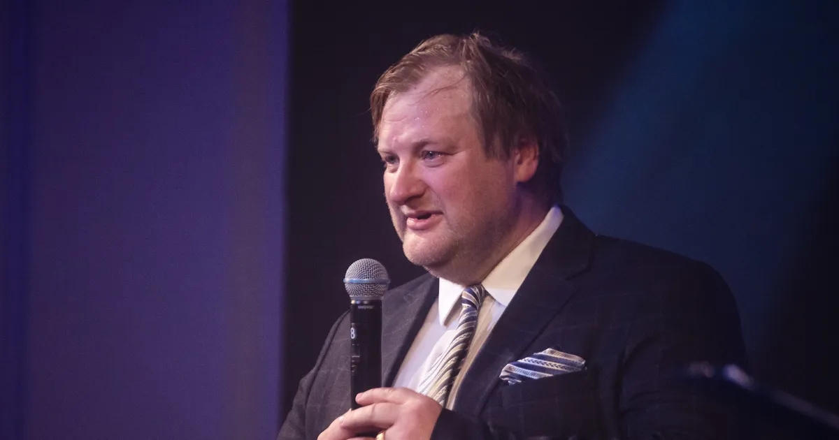 EVA PUNŠ ⟩ Eesti seestpoolt lõhkuja, kes ei pidanud isegi otse Kremlit kiitma