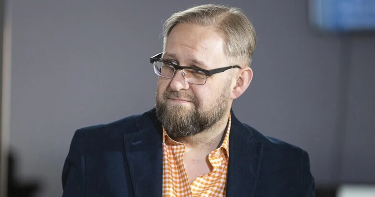 JÜRI TIIDERMANN ⟩ Keda kardab Anvar Samost?