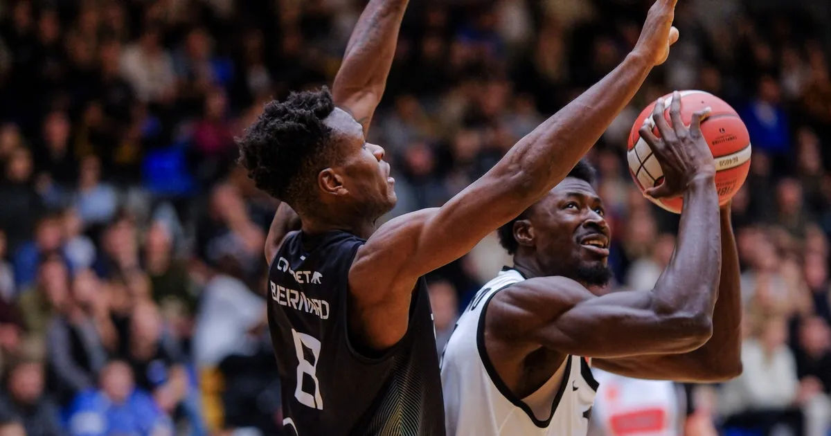 Pärnu korvpallimeeskond kestis Lätis kolm veerandit