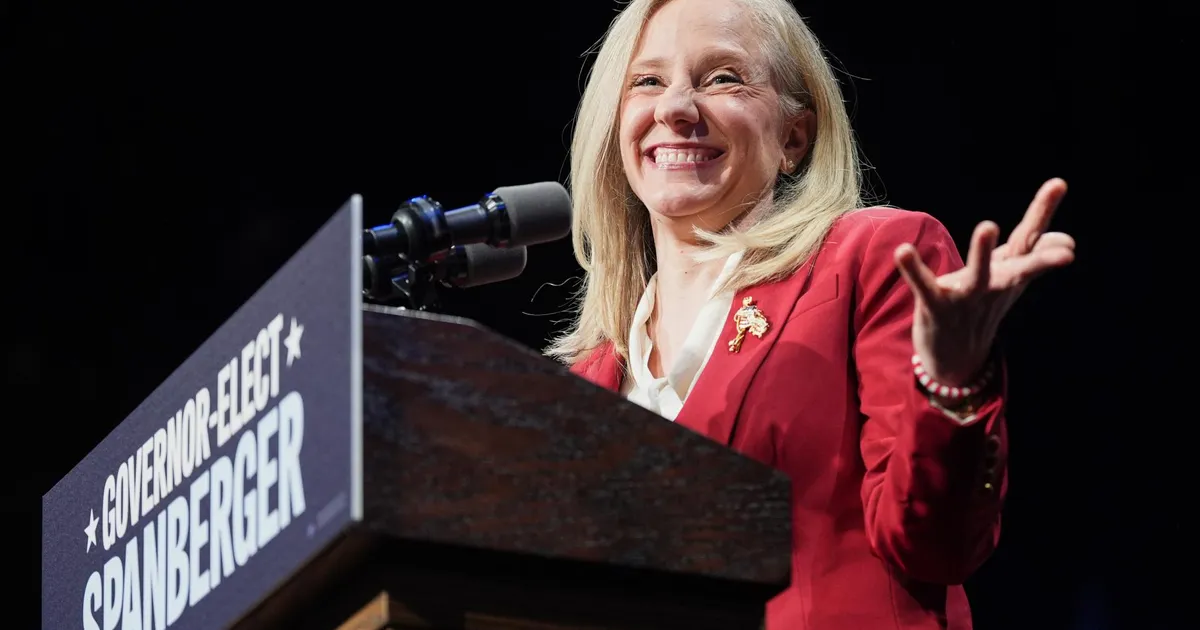 ÜLEVAADE ⟩ Trumpi kärpekirvele vastu astunud eksluuraja annab demokraatidele lootust