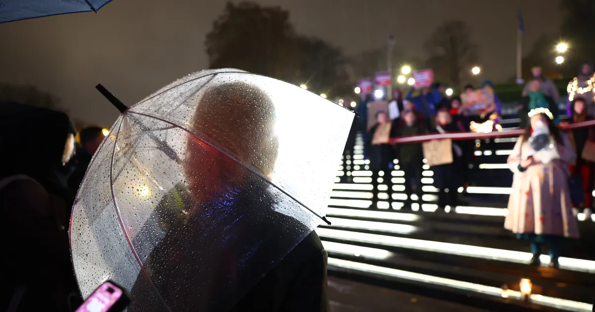 GALERII ⟩ Toetus naabritele: Vabaduse väljakul avaldati meelt Istanbuli konventsioonist lahkumise vastu