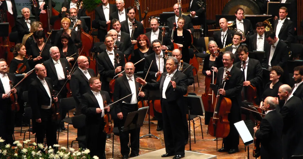 VIDEO ⟩ Protestija süütas Iisraeli Filharmoonikute kontserdil signaalraketi