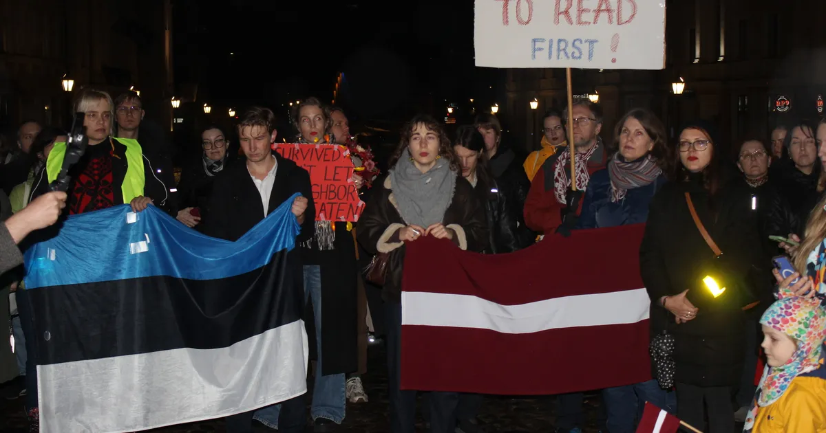 Tartus kogunes sadakond inimest toetamaks Läti naiste võitlust vägivalla vastu