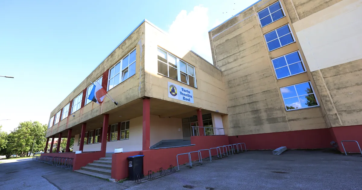 Vargad viisid Veeriku kooli eest kaks elektrilist tõukeratast ja kelmid petsid noort meest